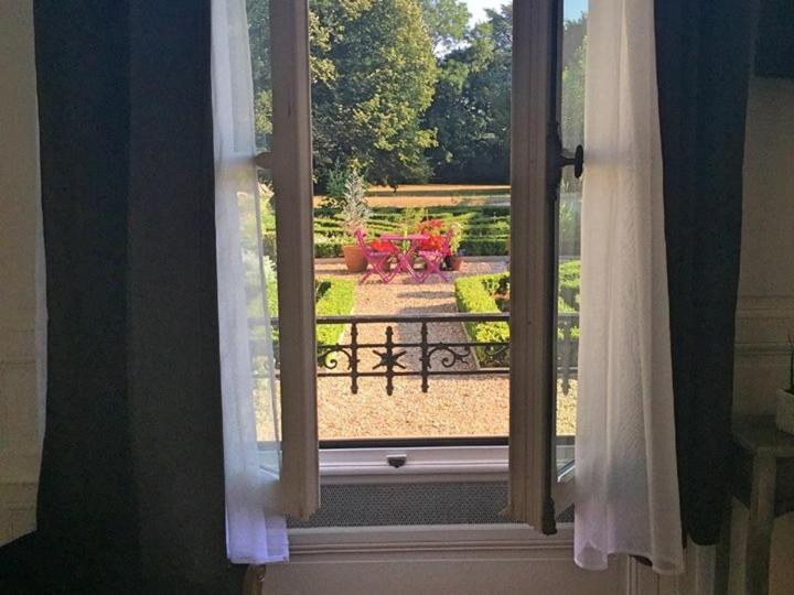 La Maison Dans Le Parc Saint-Dizier Luaran gambar